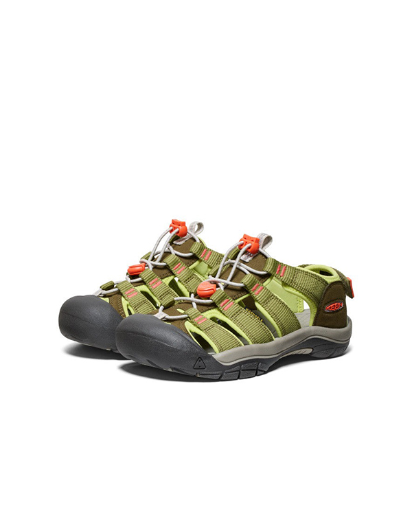 KEEN BIG KIDS NEWPORT BOUNDLESS SANDAL DARK OLIVE SCARLET IBIS